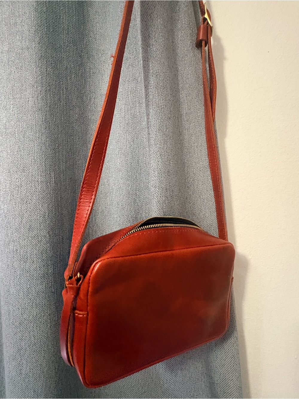 Portland Leather Red-Brown Crossbody Bag